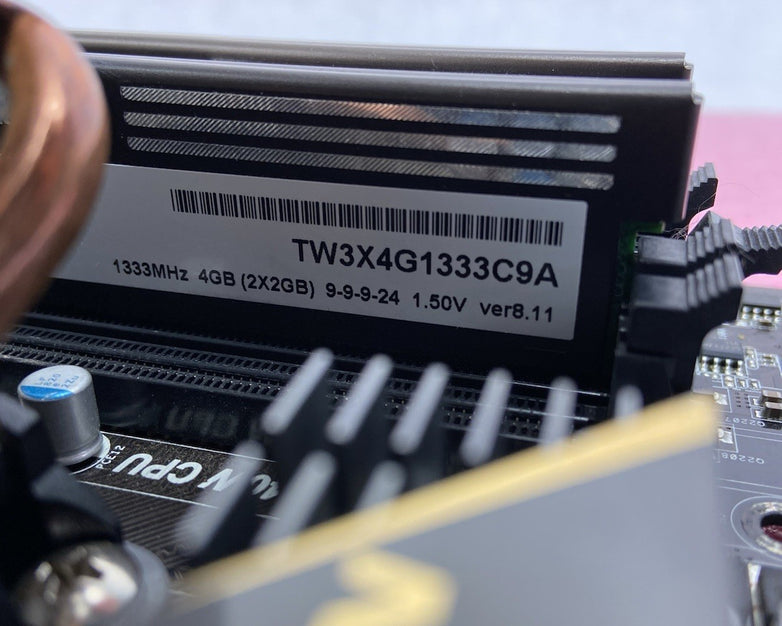 AsRock 990FX Extreme 3 Motherboard AMD FX 6200 3.8GHz 4GB RAM w/IO