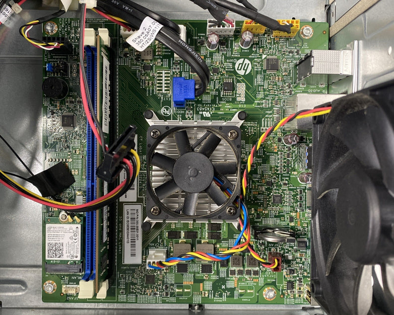 HP Pavilion 510-a010 MT AMD A8-7410 2.20GHz 8GB RAM No HDD No OS No Power Cord