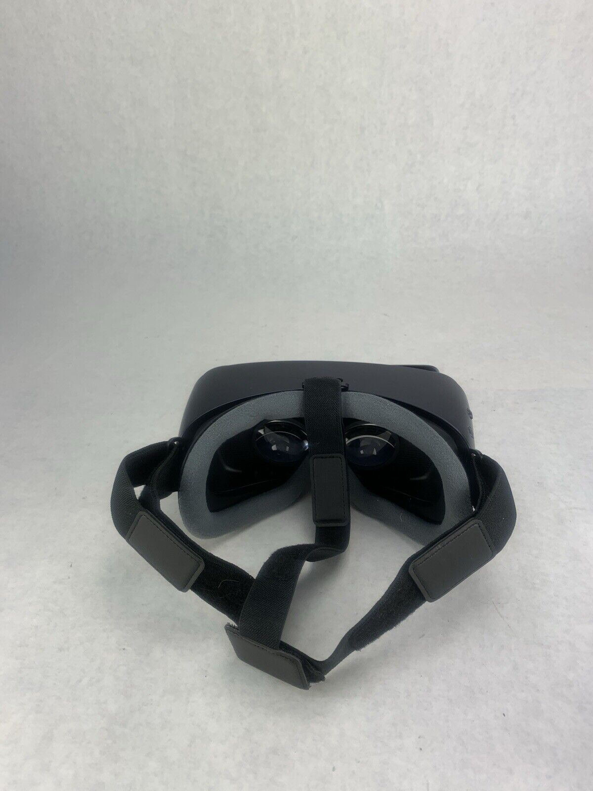 Samsung SM-R323 Gear VR