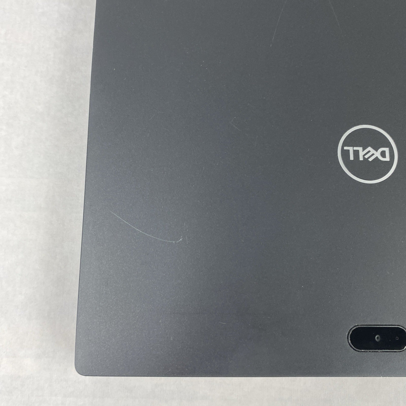 Dell Latitude 7285 12.3" Touch i5-7Y57 1.20 GHz 8 GB RAM No HDD No OS