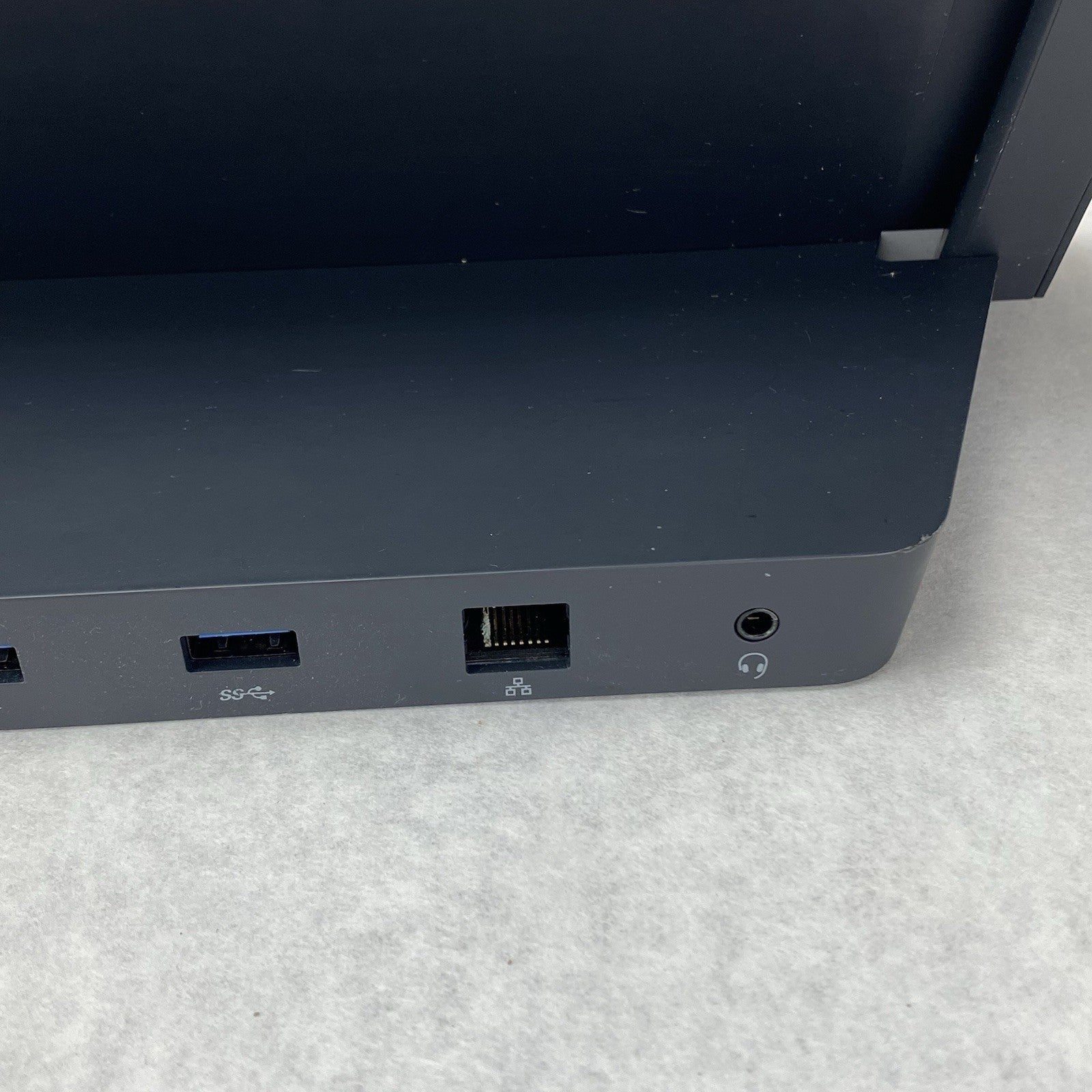 Microsoft 1664 Surface Docking Station Lot of 4 Untested5
