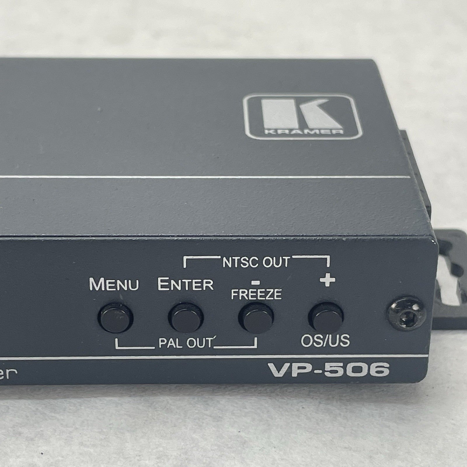 Kramer Tools VP-506 DVI/UXGA Compact Video Scan Converter2