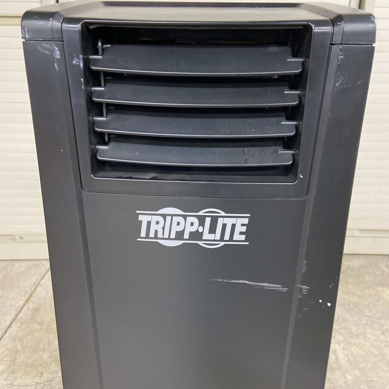 Tripp Lite SRCOOL12K Portable Air Conditioner 1400w - Parts or Repair