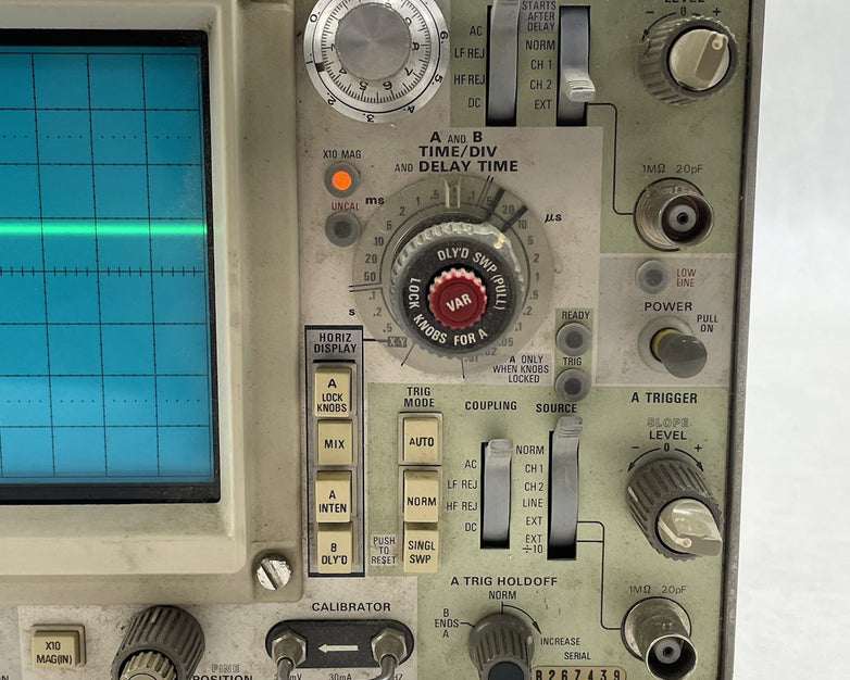 Tektronix 475 Analog Oscilloscope Power Tested