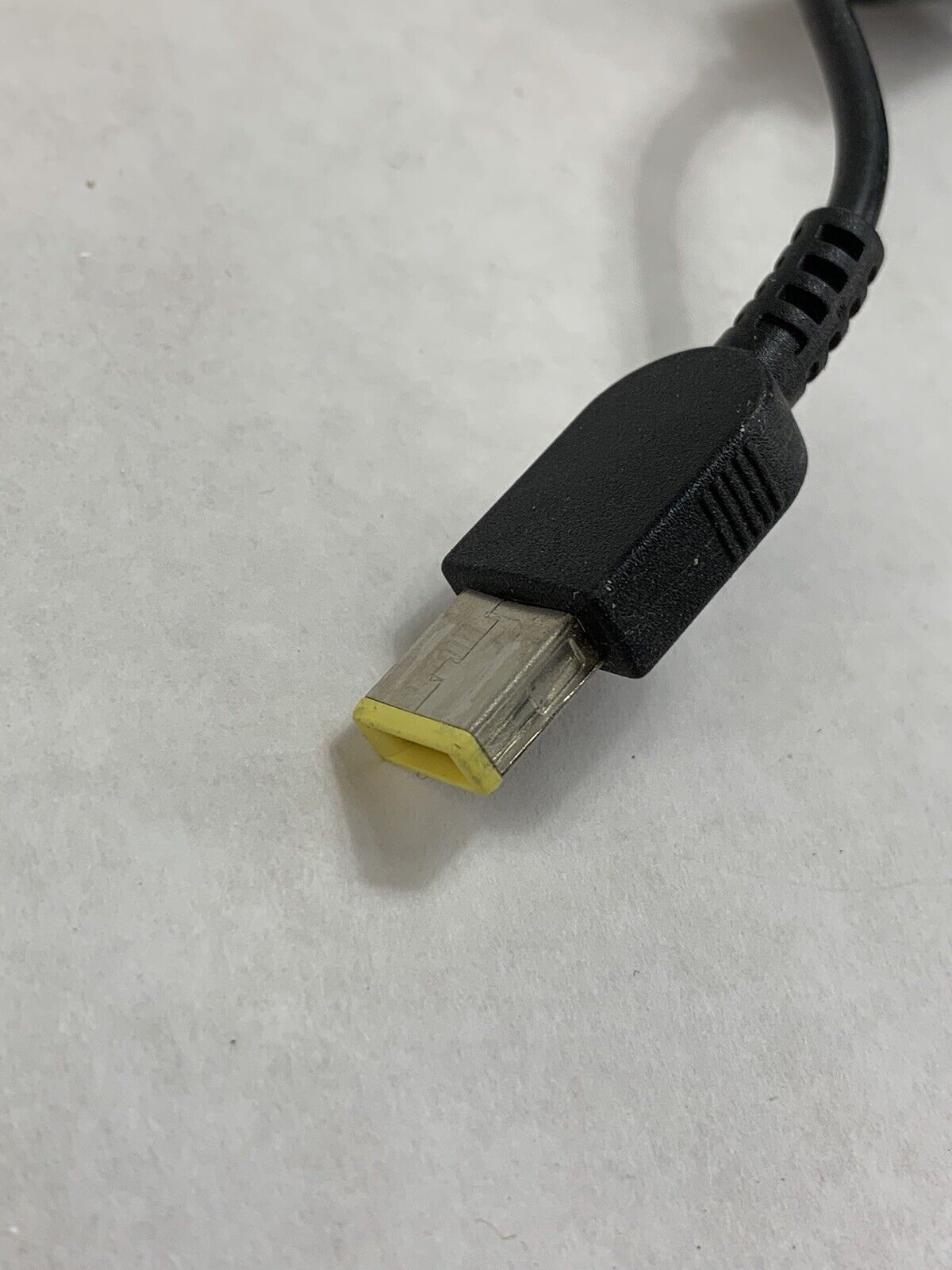 Lenovo ADP-65FD B 65W AC Adapter (Lot of 4)