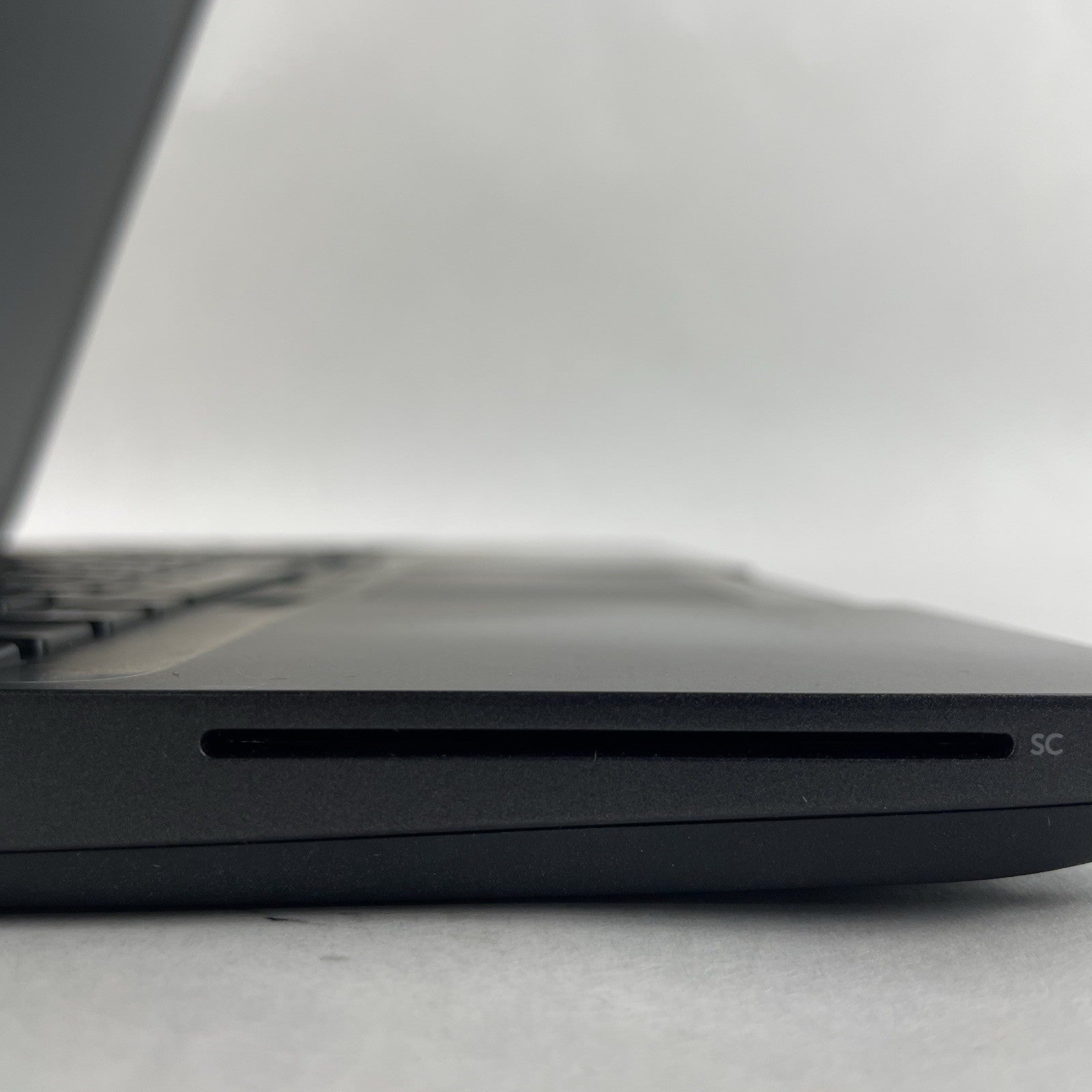Dell Latitude 5501 15.6" i5-9400H 2.50 GHz 8 GB RAM No SSD/OS/AC8