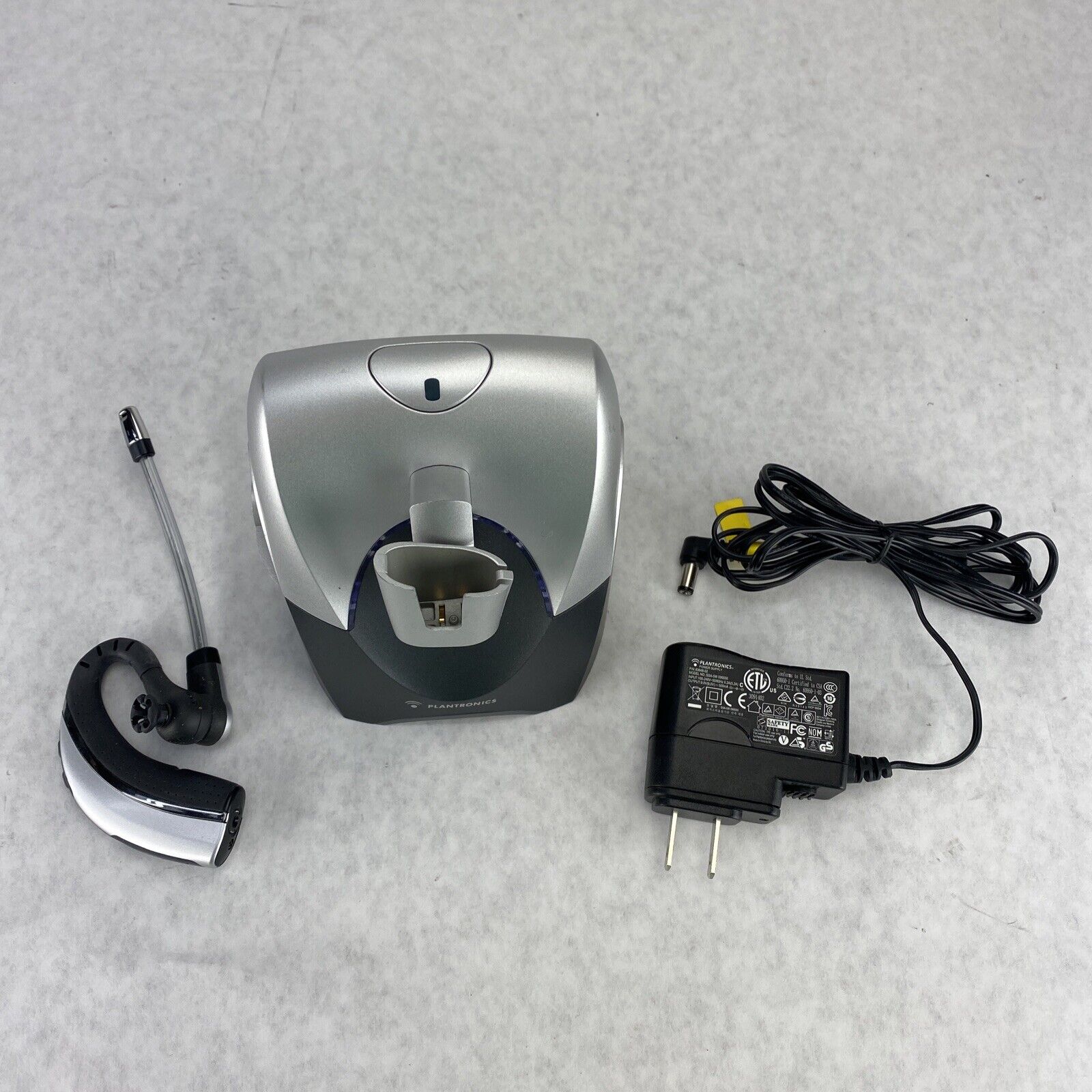 Plantronics CS70 NC Wireless Headset System Base, Earpiece, AC Power Adapter