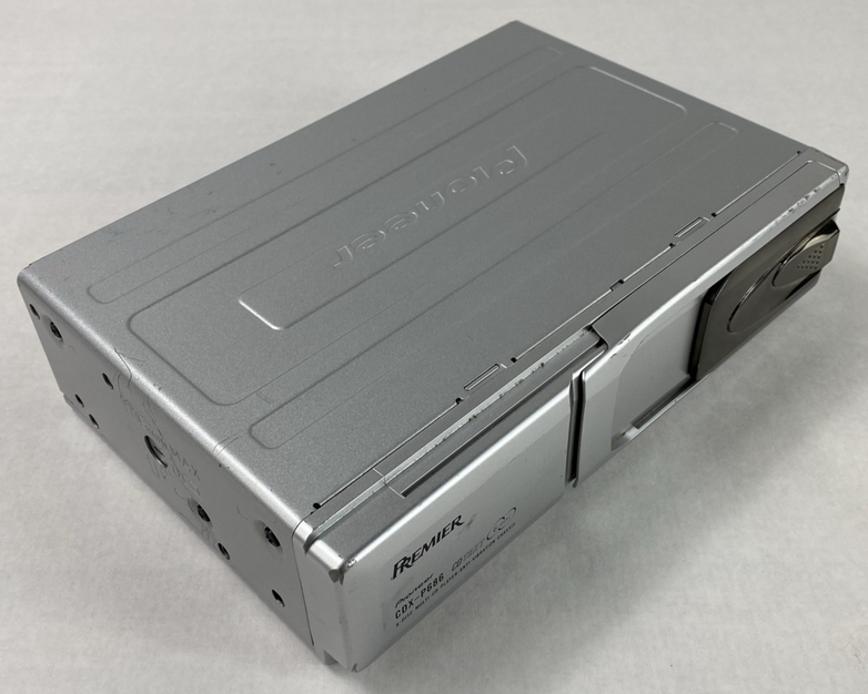 Pioneer Premier CDX-P686 6-Disc CD Changer Untested