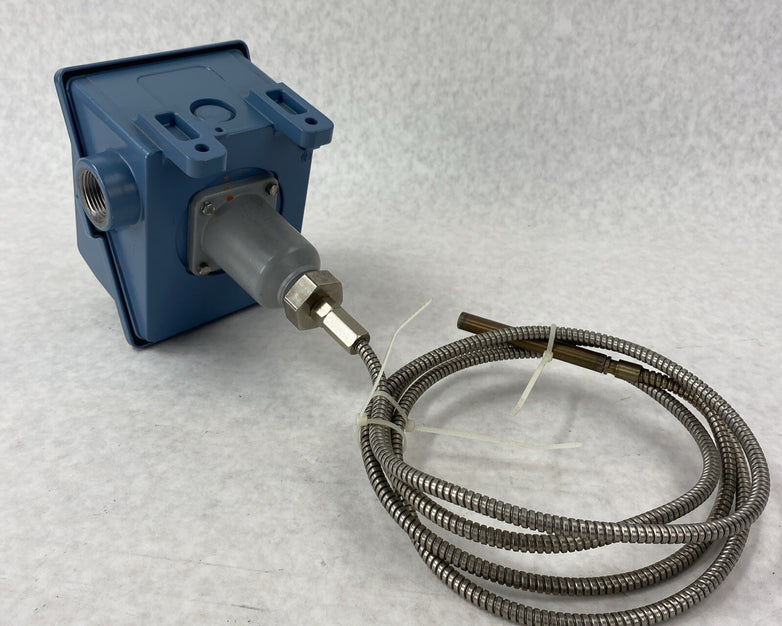 United Electric Controls F402-8BS 6S Temperature Control Unit 50-650F 15A 480VAC