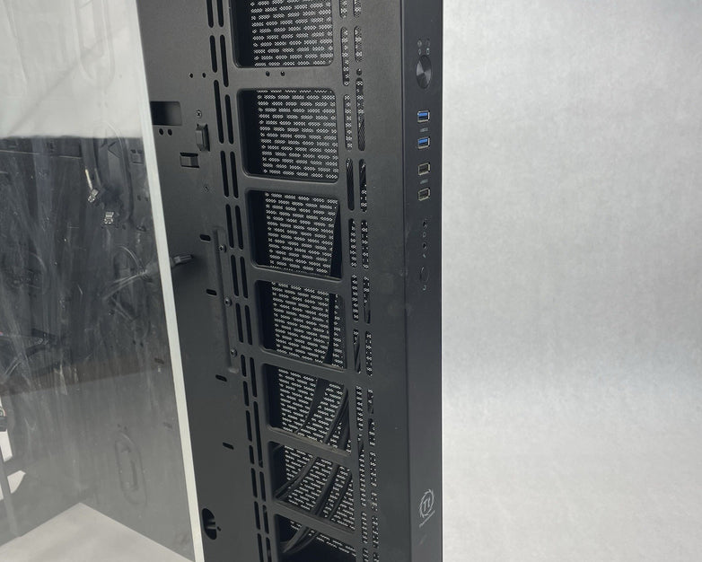 ThermalTake Core P5 Computer Chassis