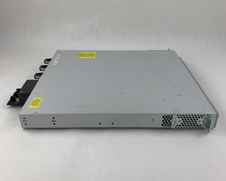 Cisco C9300-48UN-A 48-Port UPoE Ethernet Network Advantage Switch Tested Reset