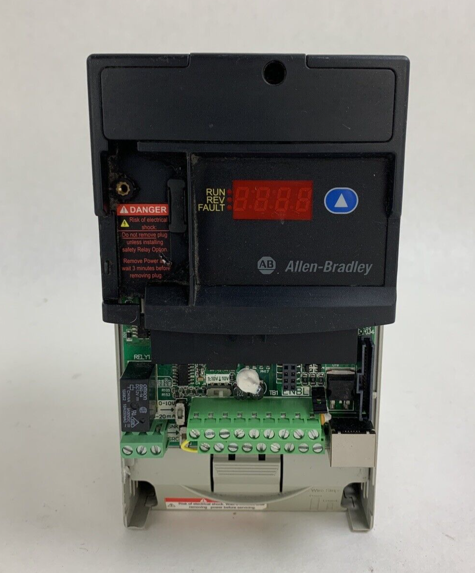 Allen Bradley 22D-D1P4N104 PowerFlex 40P AC Drive 0.4W/0.5 380-480V Untested