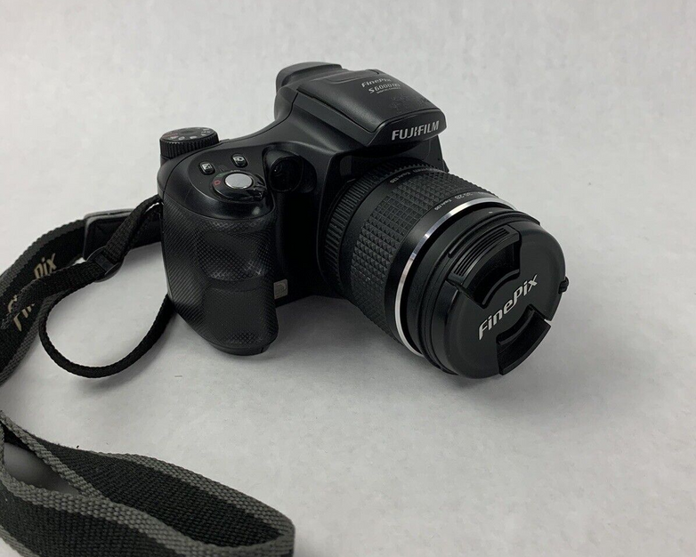 Fujifilm FinePix S6000fd Optical Zoom Digital Camera