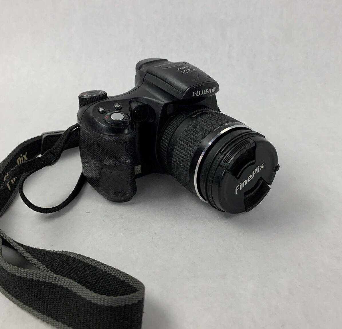 Fujifilm FinePix S6000fd Optical Zoom Digital Camera