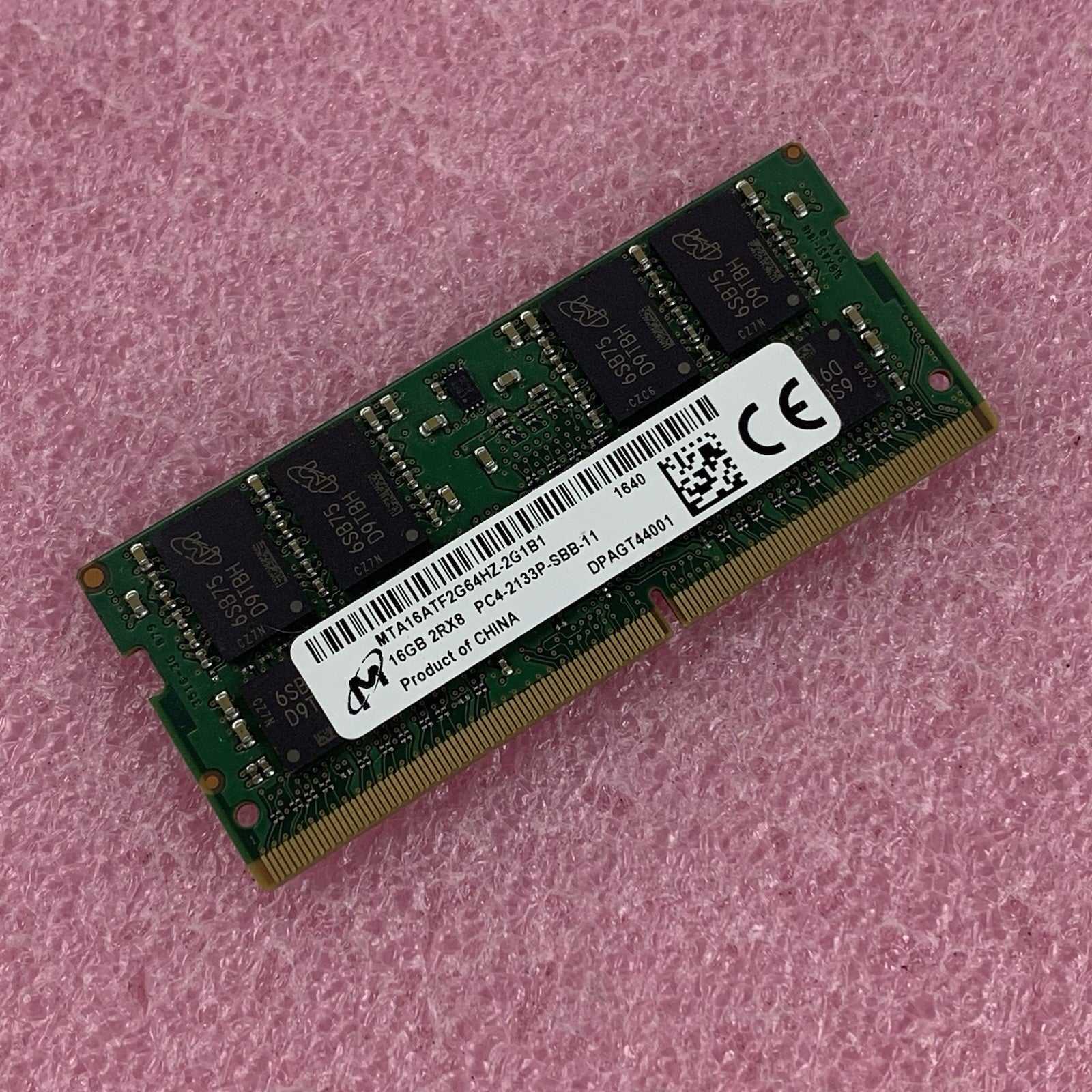 Micron MTA16ATF2G64HZ-2G1B1 16 GB PC4-2133P DDR4 Laptop Memory Ram0