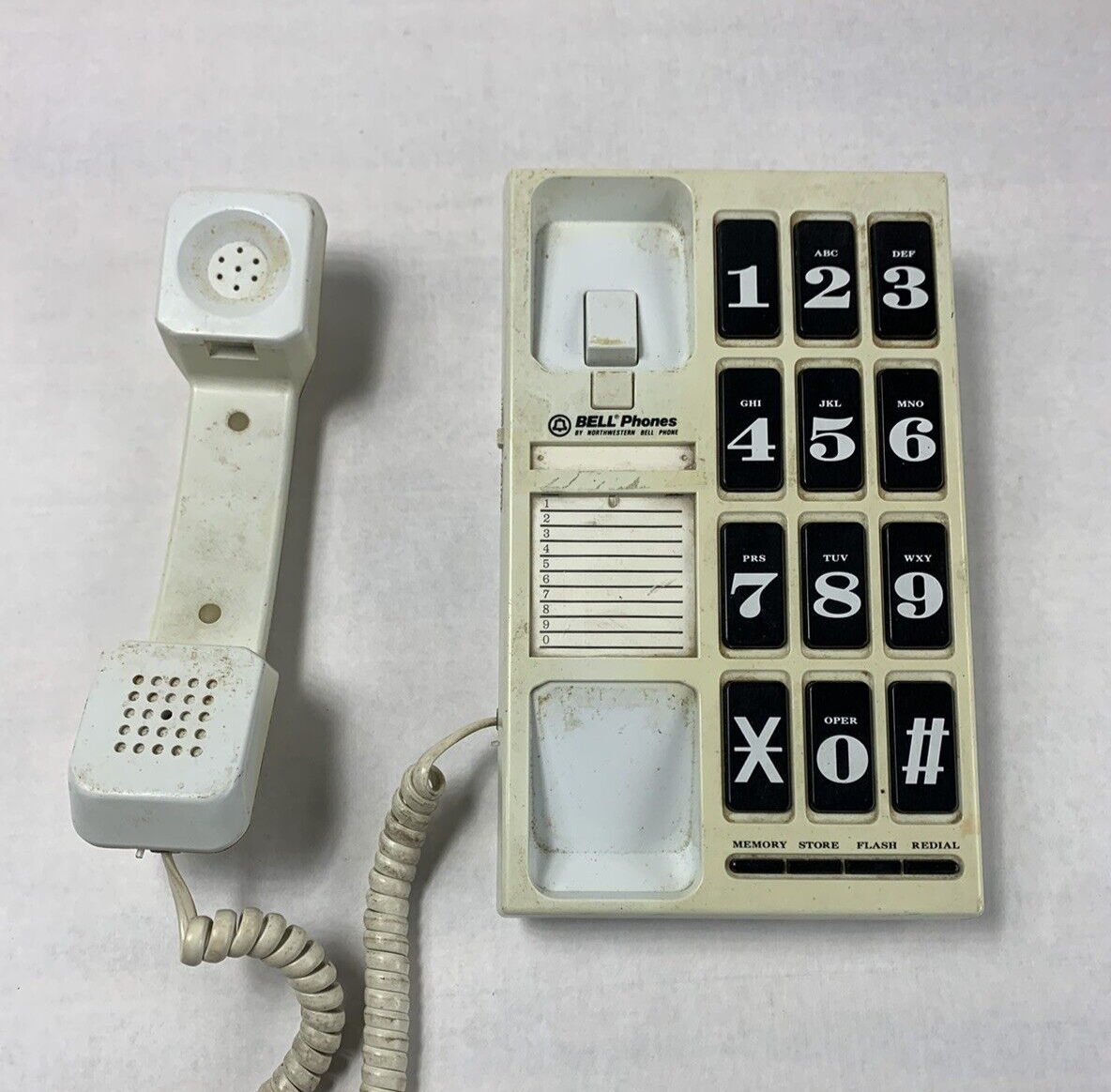 Vintage BELL EZ Button Big Button Corded Phone