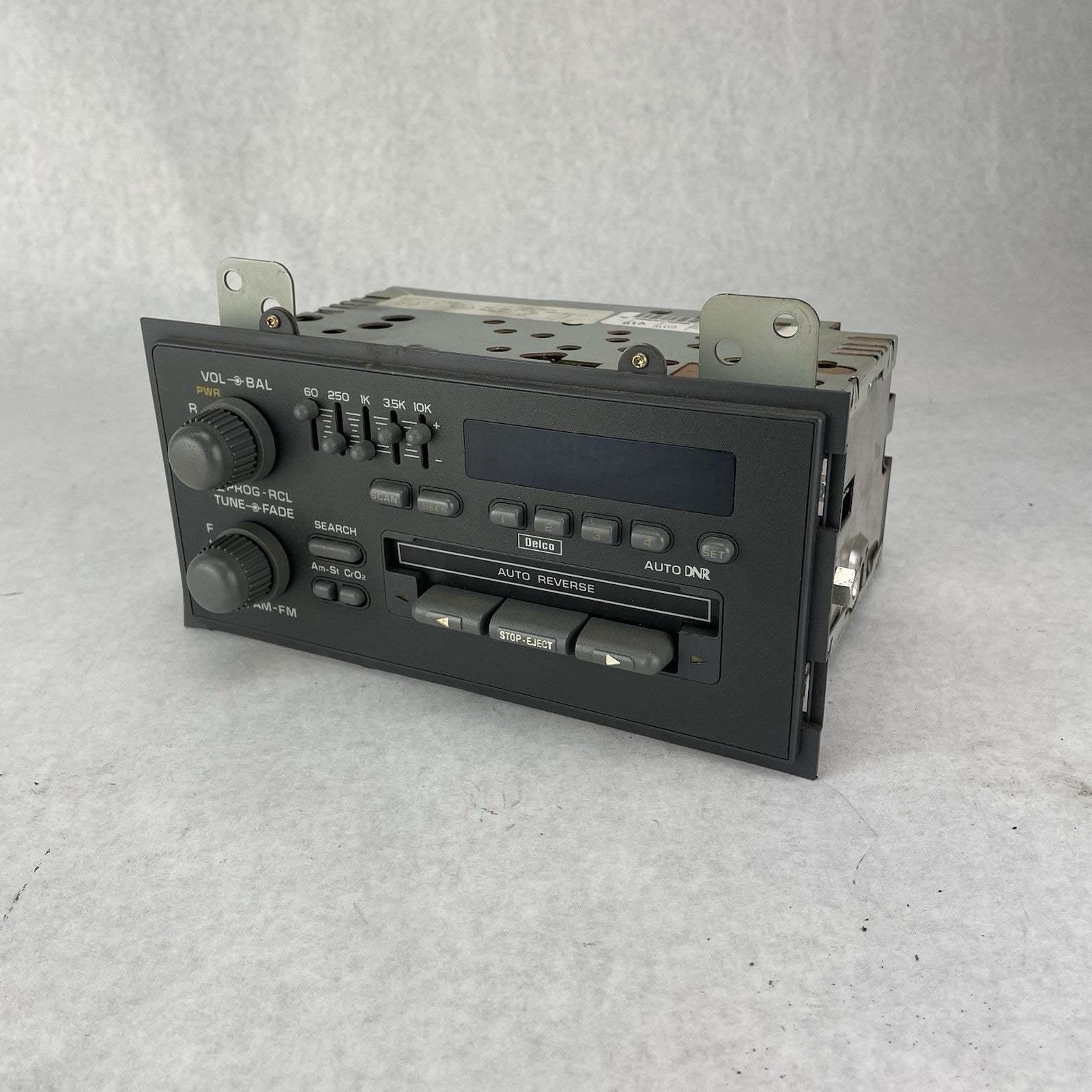 GM Delco AM Mono FM Stereo Cassette Untested