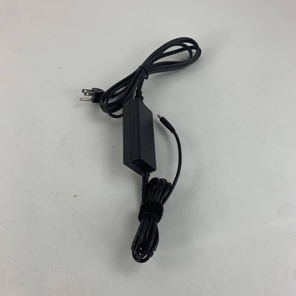 Dell LA65NS2-01 65W 19.5V 3.34A 4.5mm Small Barrel Charger AC Adapter - Lot of 42
