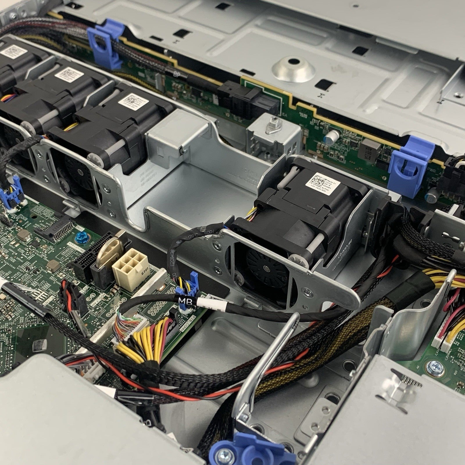 Dell PowerEdge R340 1U Server 1x Xeon E-2144G 3.6 GHz 16 GB No OS No HDD18
