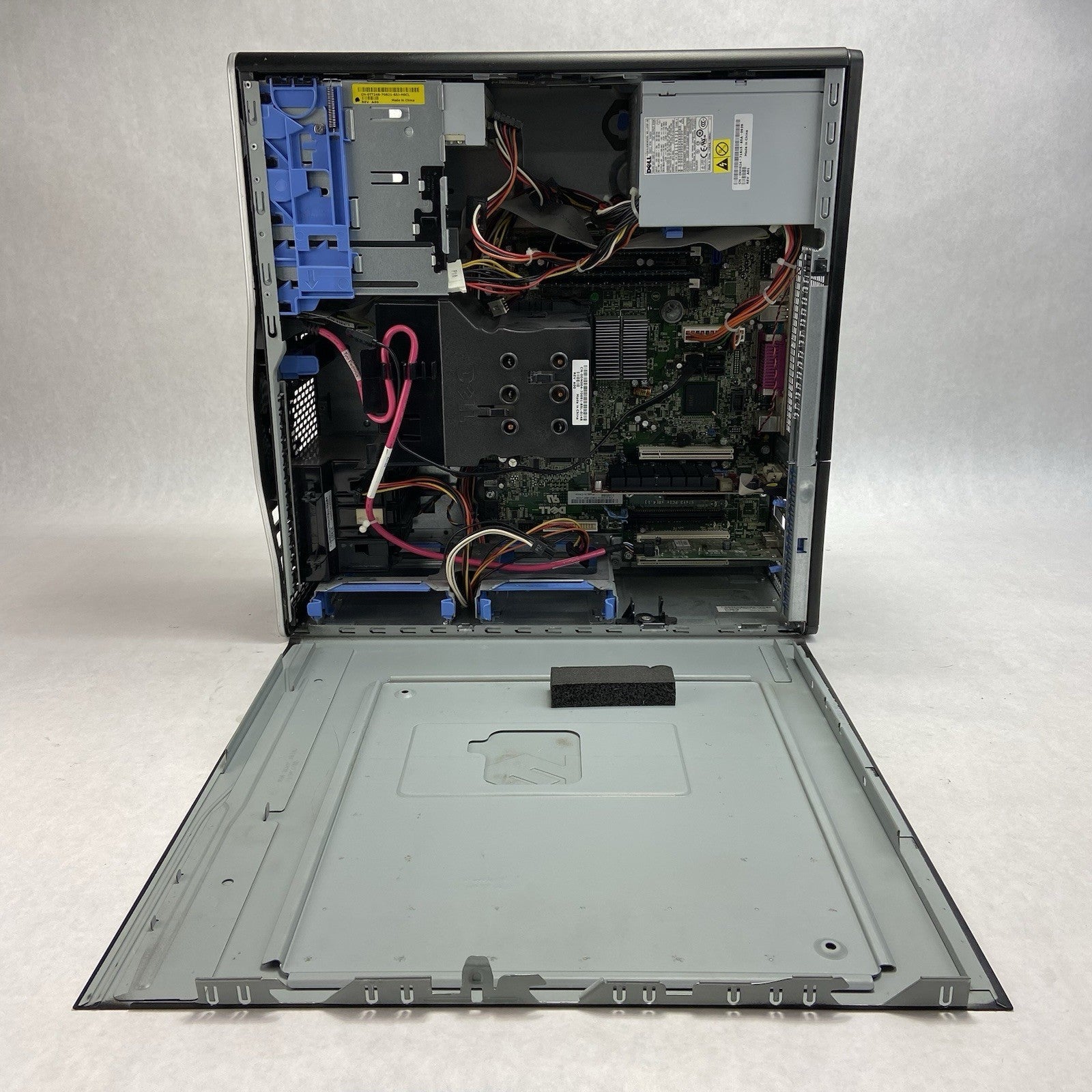Dell Precision T3400 MT Intel Core 2 Quad Q9450 2.66GHz 4GB RAM No HDDOS 54508