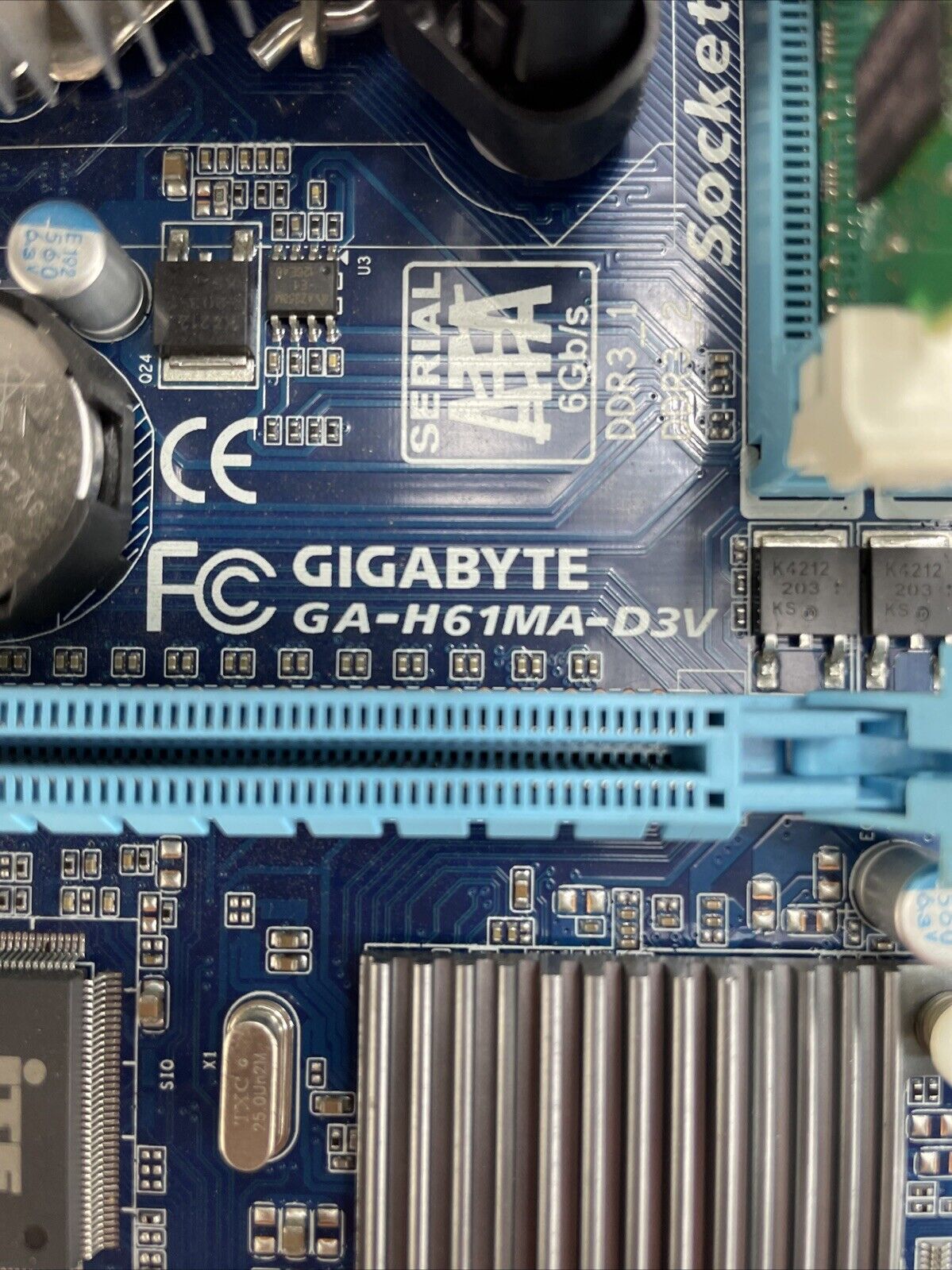 Gigabyte H61MA-D3V Motherboard Intel Pentium G850 2.9GHz 4GB RAM w/Shield