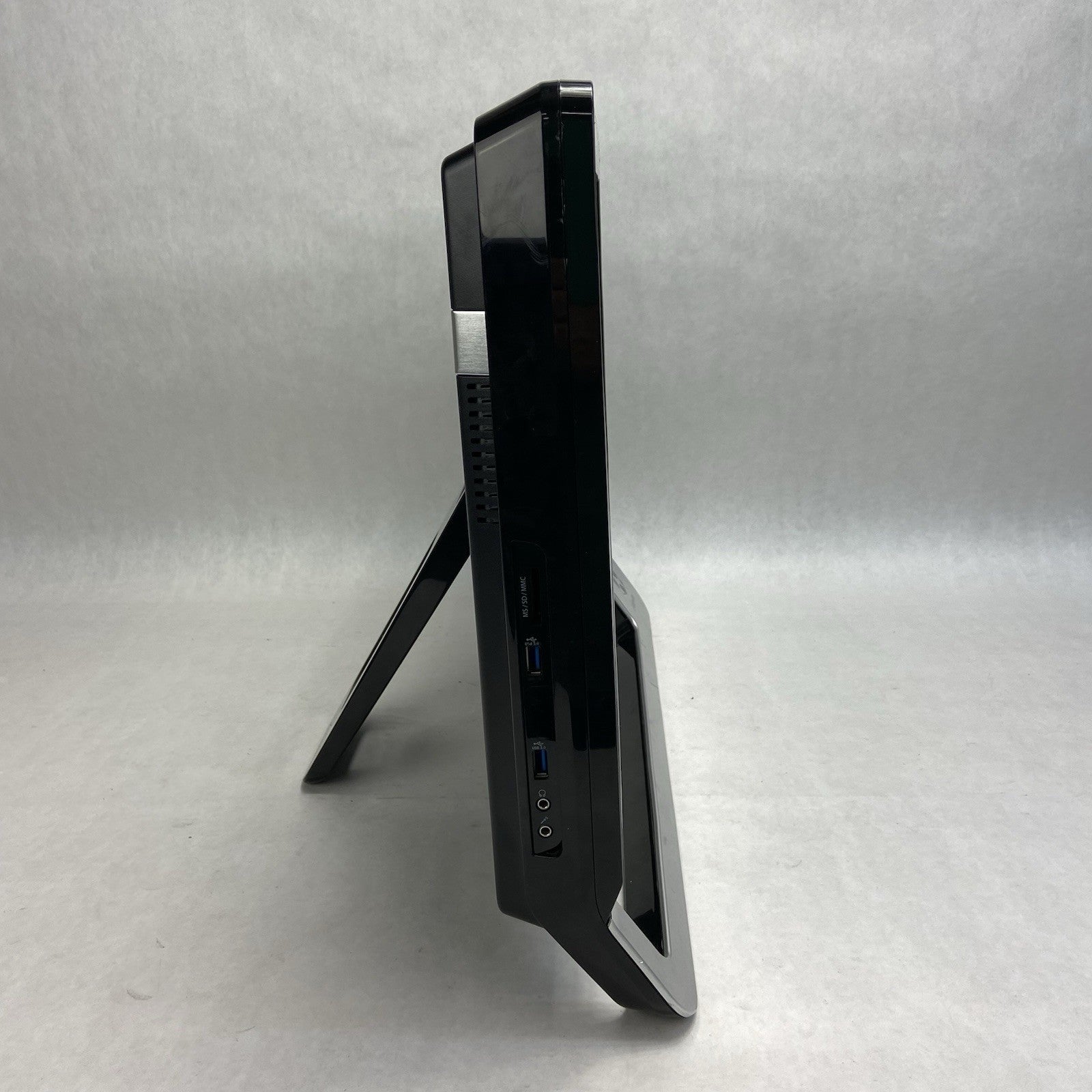 Gateway ZX4971 AIO Celeron G530 2.4GHz 4GB RAM No HDD No OS4