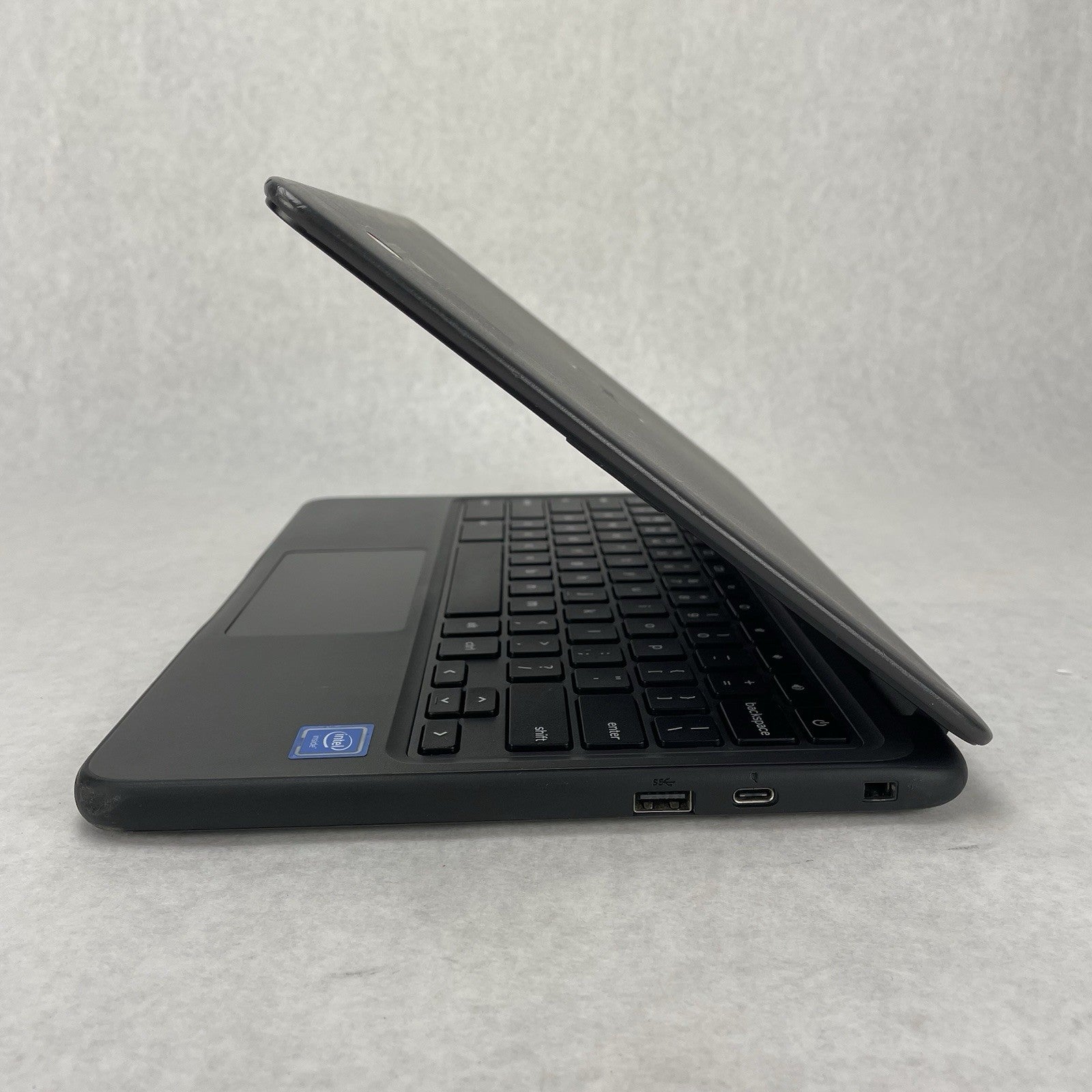 Dell Chromebook 3100 11.6" Celeron N4020 1.1GHz 4GB RAM 16 GB No AC - Mid Batt8