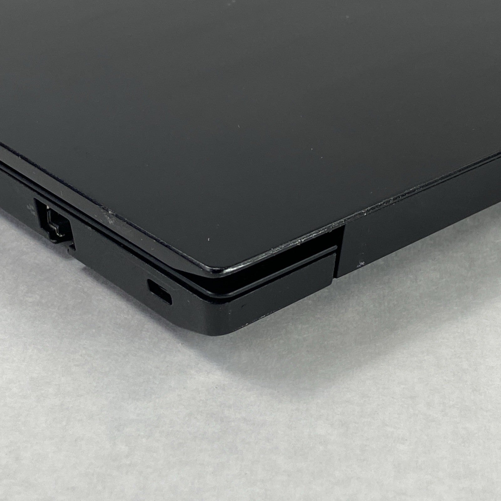 Lenovo ThinkPad E480 Intel Core i5-8250U 1.60 GHz 8GB RAM 14" No HDD No OS