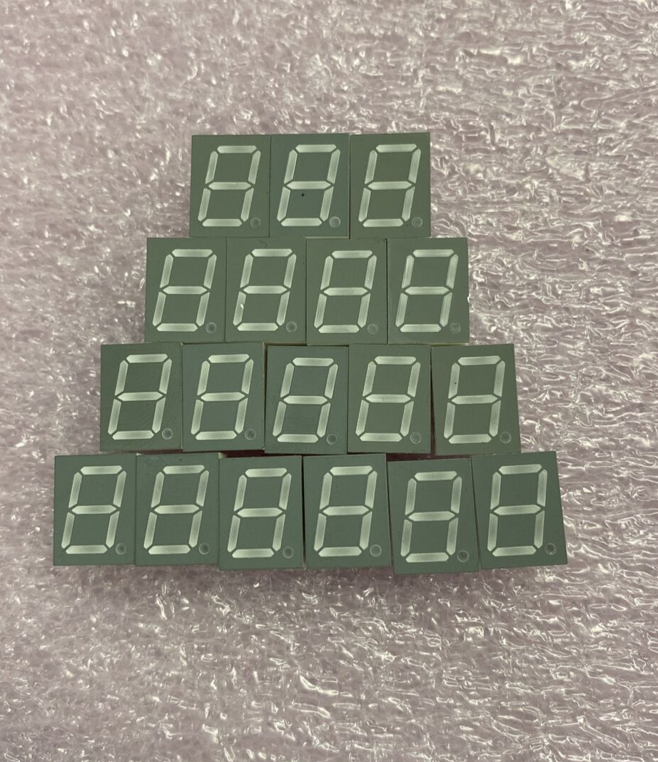 Brinkman Instruments 7 Segment Numeric Display 4301G Green (Lot of 18)