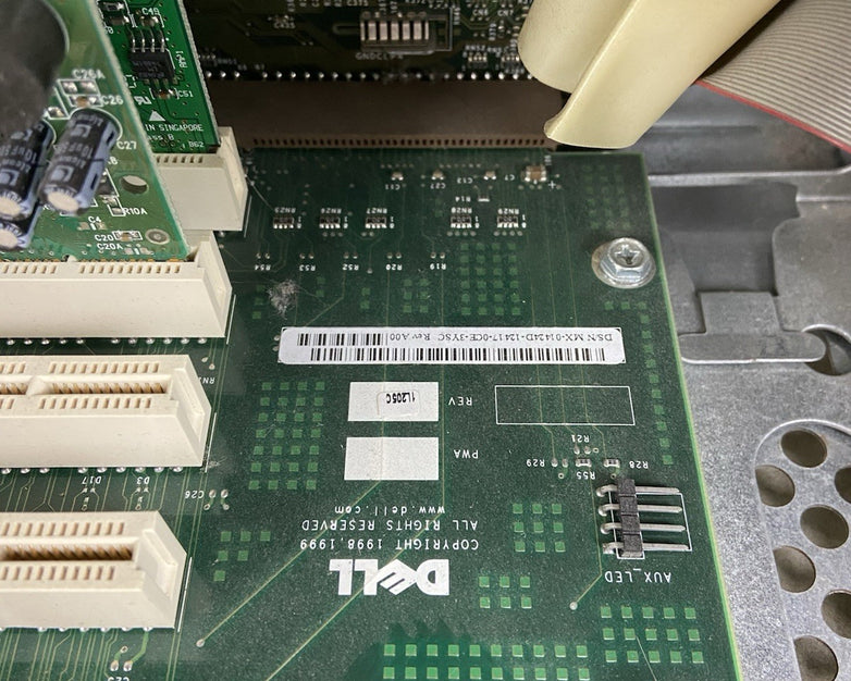 Dell Optiplex GX100 MT Intel Celeron 600MHz 256MB RAM No HDD No OS