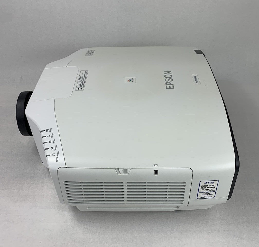 Epson Pro G7400U H762A LCD Projector - Parts or Repair