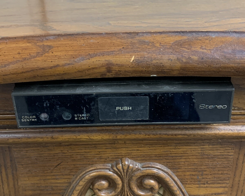 Zenith TV SB2777P 1985 Advanced System 3 Color Television Built in Speakers