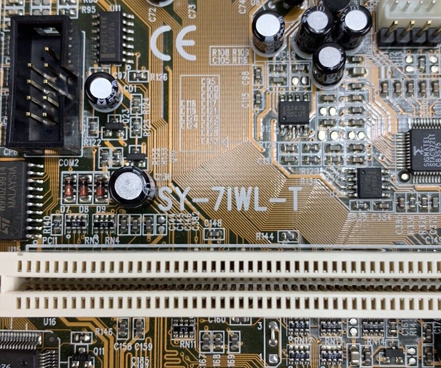 Soyo SY-71WL-T LI-7000 Motherboard Intel Celeron 400MHz 32MB RAM w/ Shield
