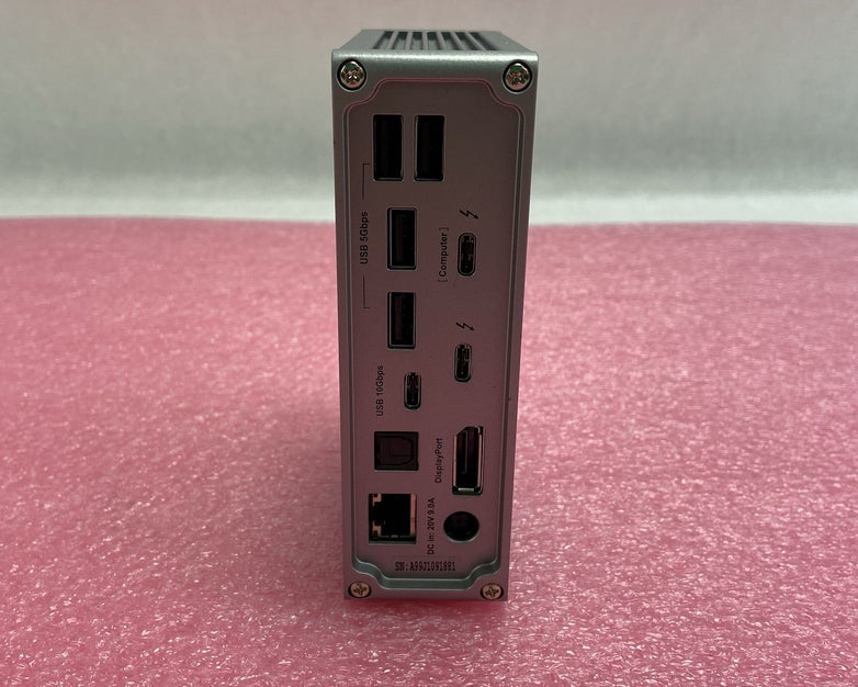 CalDigit Thunderbolt Station 3 Plus Silver Docking Station No AC Adapter