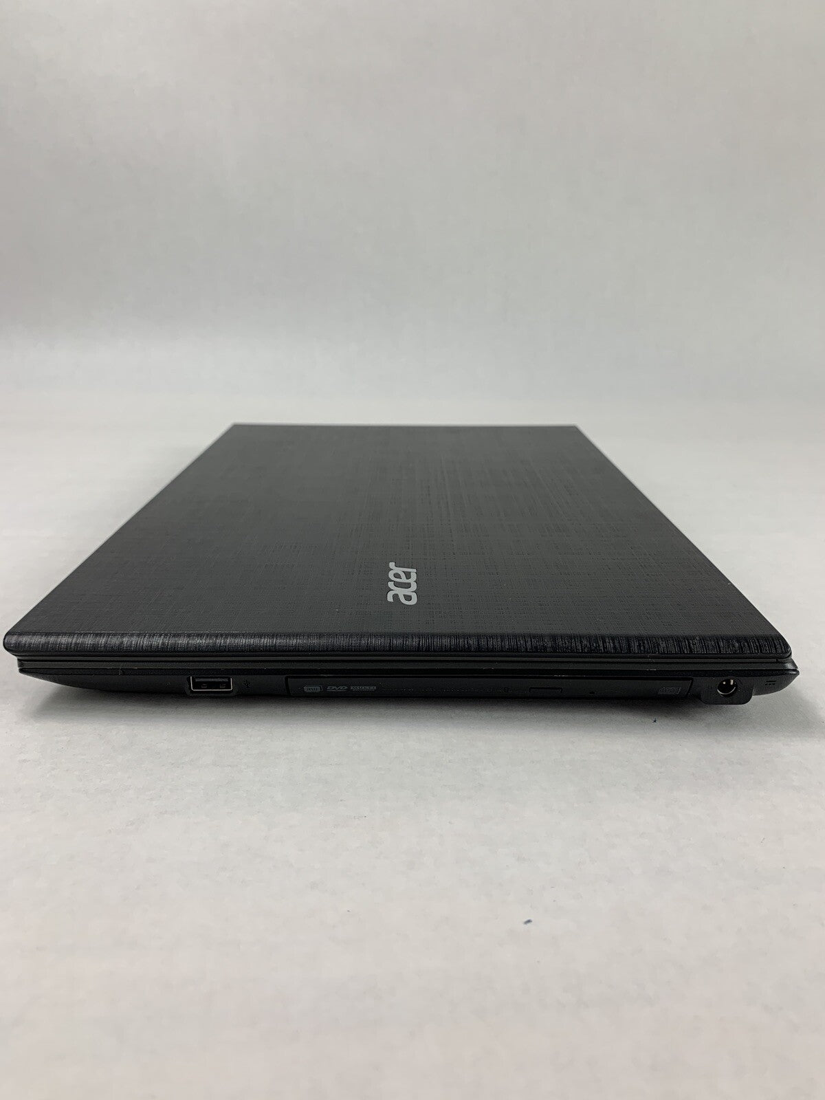 Acer Aspire E5-573 15.6"  i3-5005U 2 GHz 6 GB Ram No OS No HDD No Batt No AC