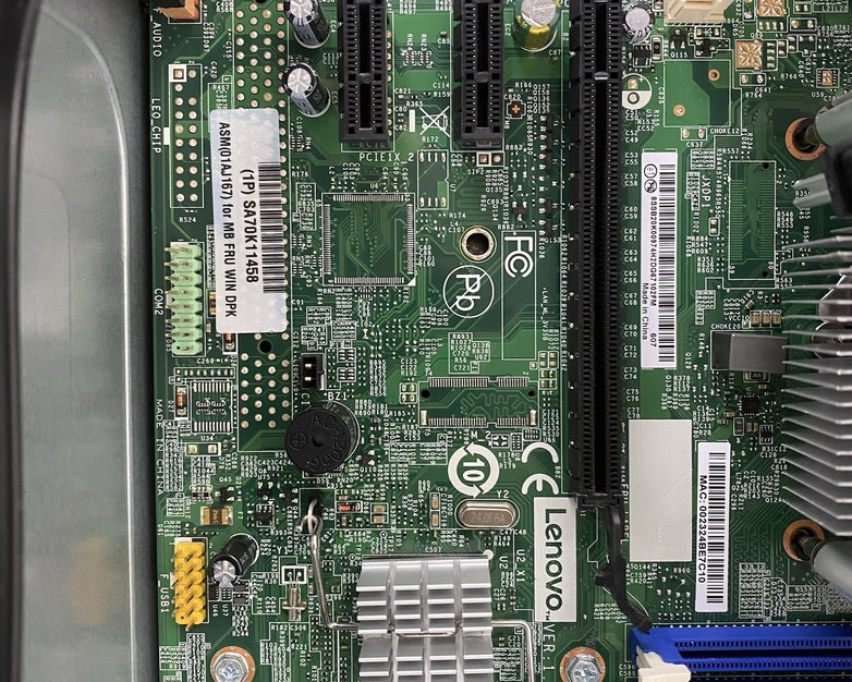 Lenovo ThinkCentre M700 MT Intel Core i7-6700 3.4GHz 1x8GB RAM No HDD No OS