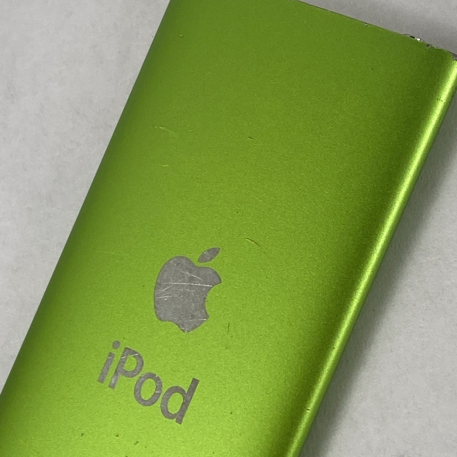 Apple iPod Nano 4th Gen A1285 16GB Green21