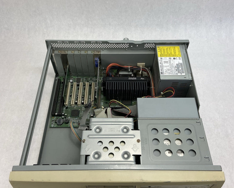 HP Vectra VE 6/350 DT Intel Pentium II 350MHz 160MB RAM No HDD No OS
