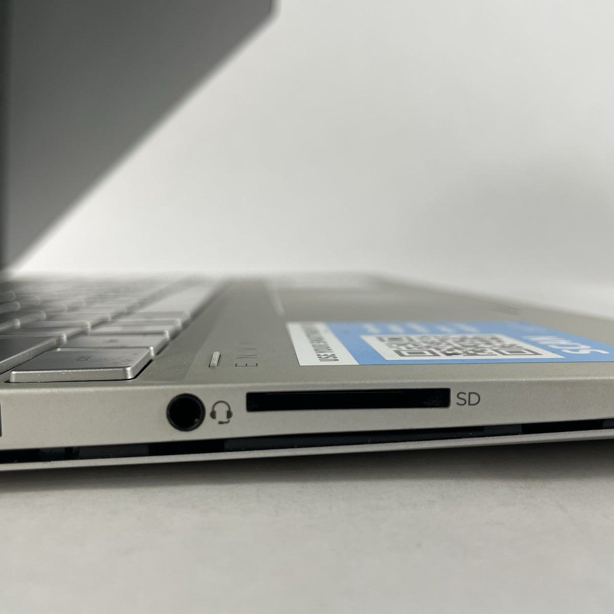 HP Envy x360 15.6" i7-8565U 1.80 GHz 8 GB RAM No SSD/OS/AC - READ5