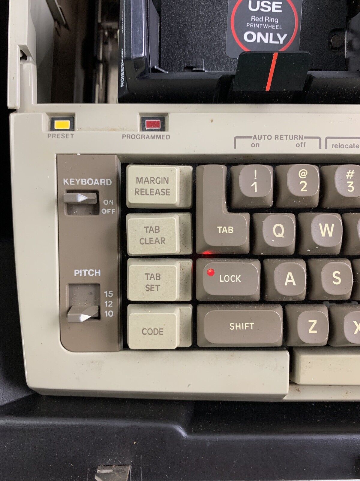 Vintage Smith Corona Memory Correct III Typewriter Types Slowly Parts and Repair