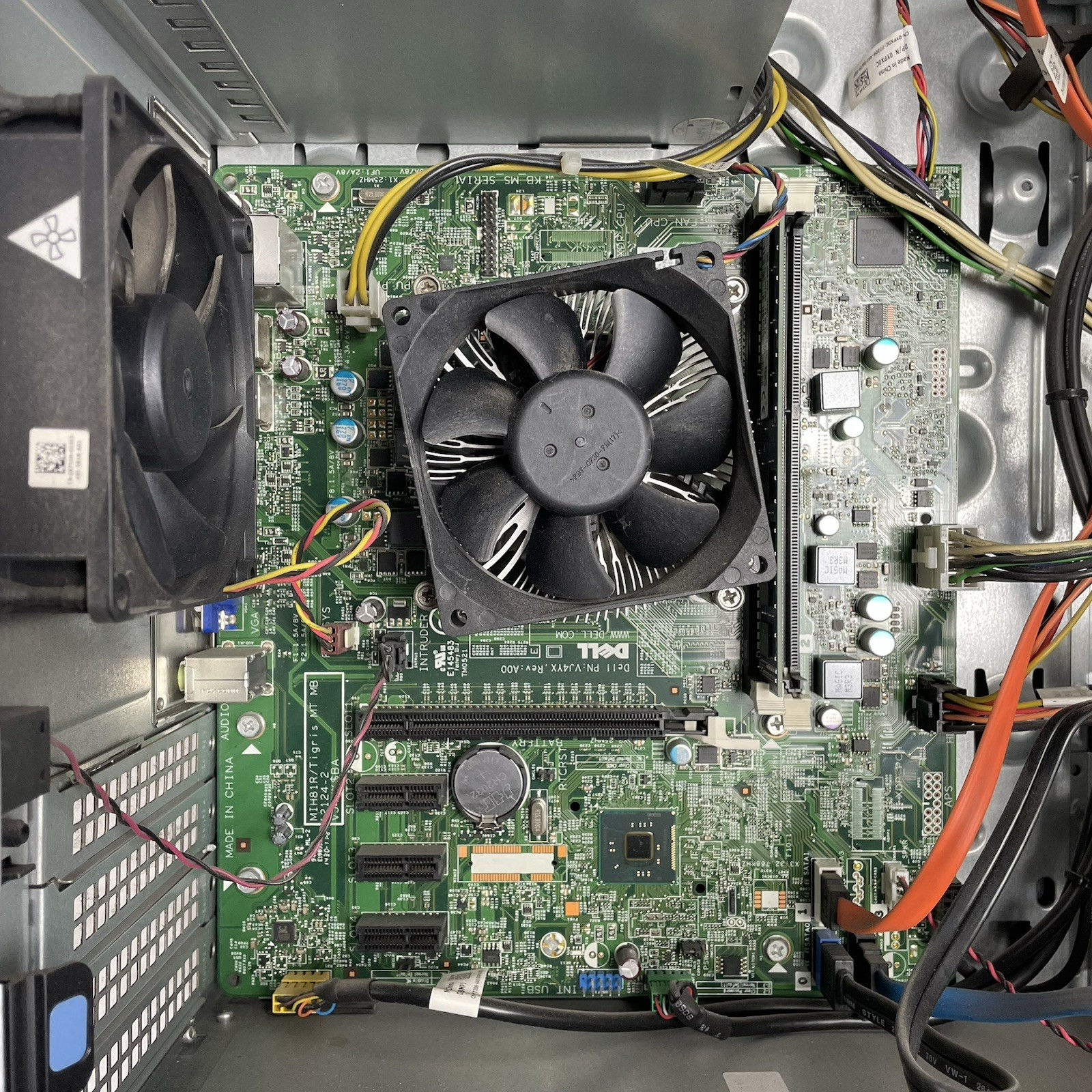 Dell Optiplex 3020 MT Intel Core i5-4590 3.30 GHz 4 GB Ram No HDD No OS