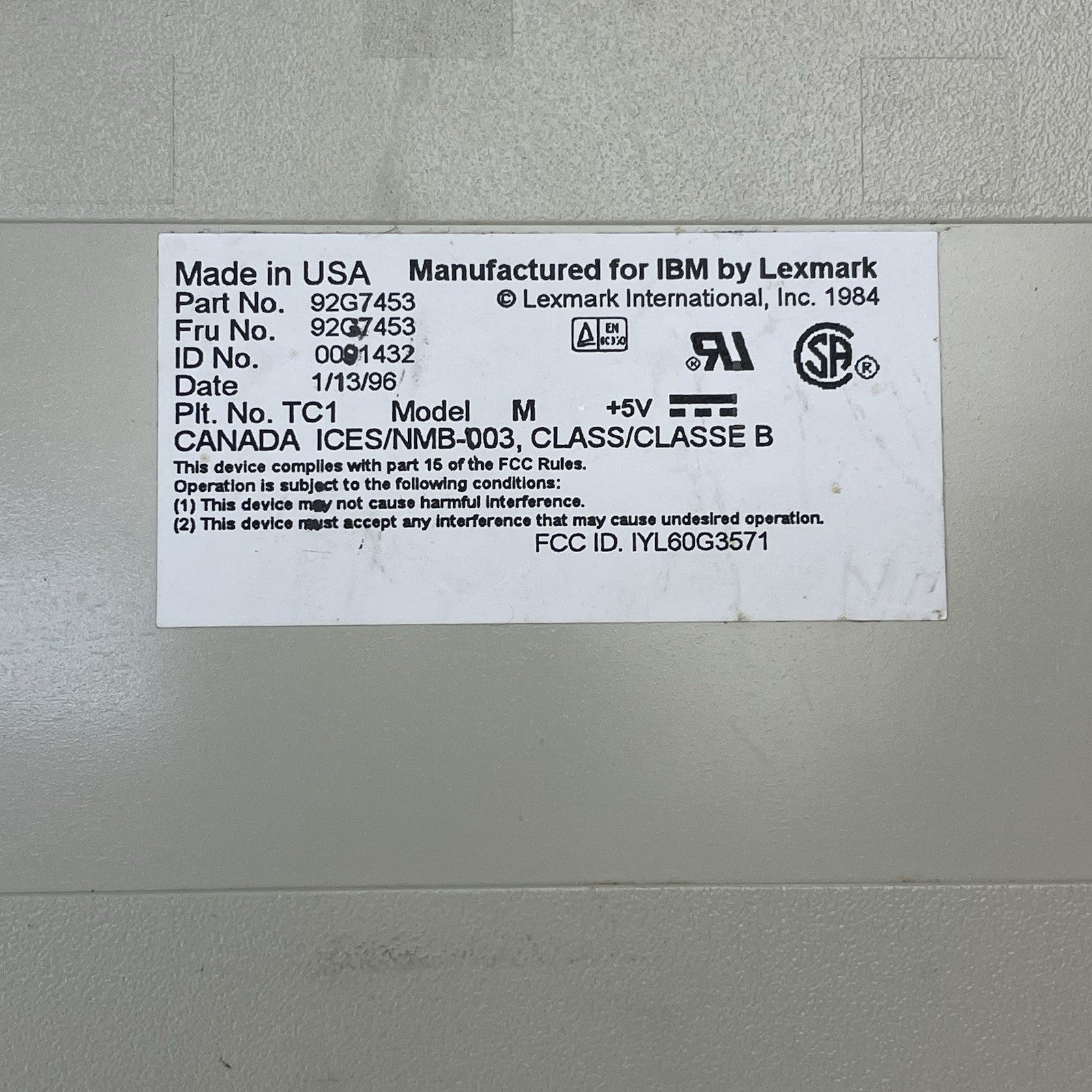 1995 IBM Model M Clicky Mechanical Keyboard 92G7453 Parts Broken Spacebar10