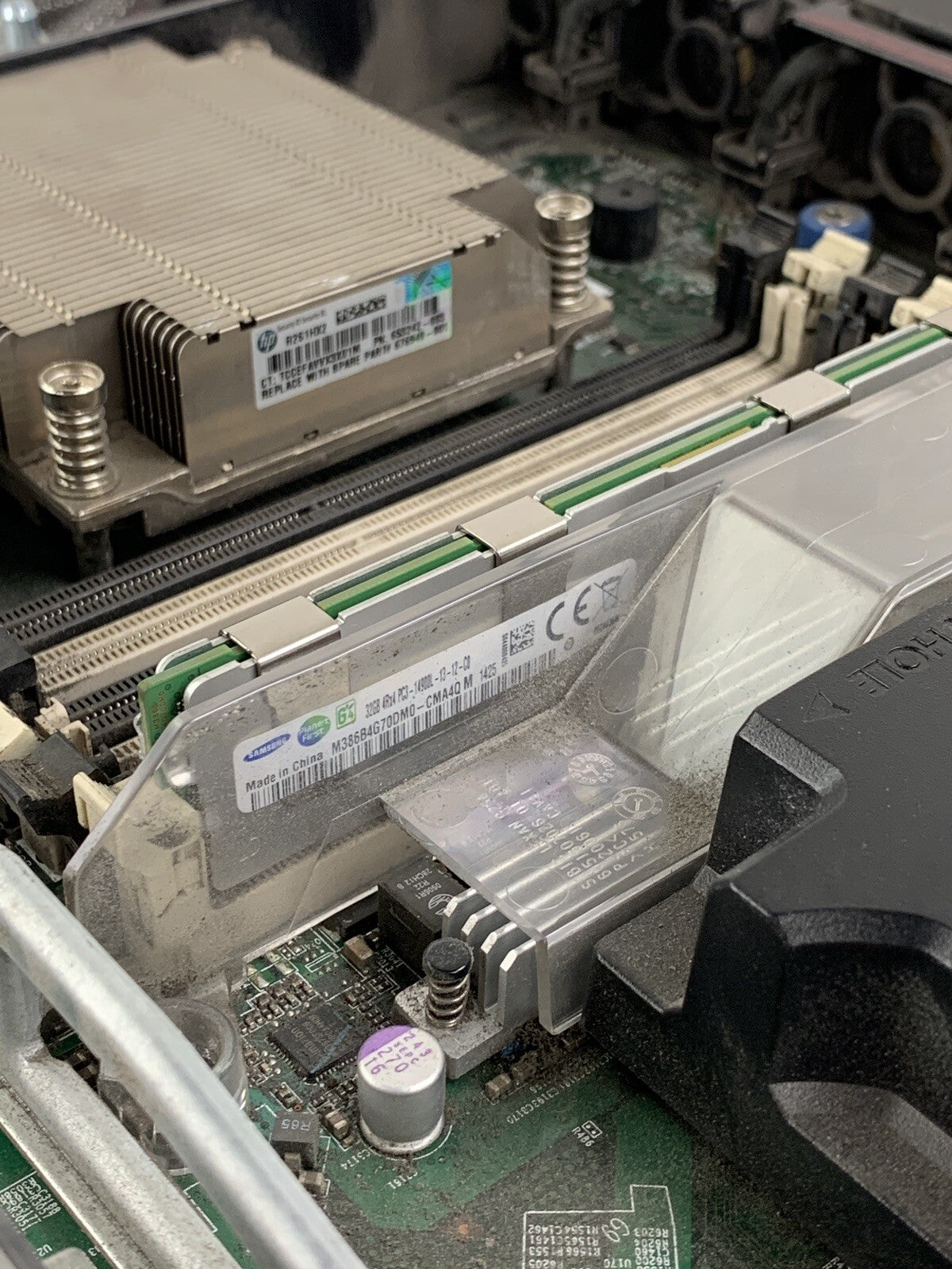 HP ProLiant DL360e Gen8 Intel Xeon E5- 2403 1.8 GHz 32 GB Ram No OS No HDD14