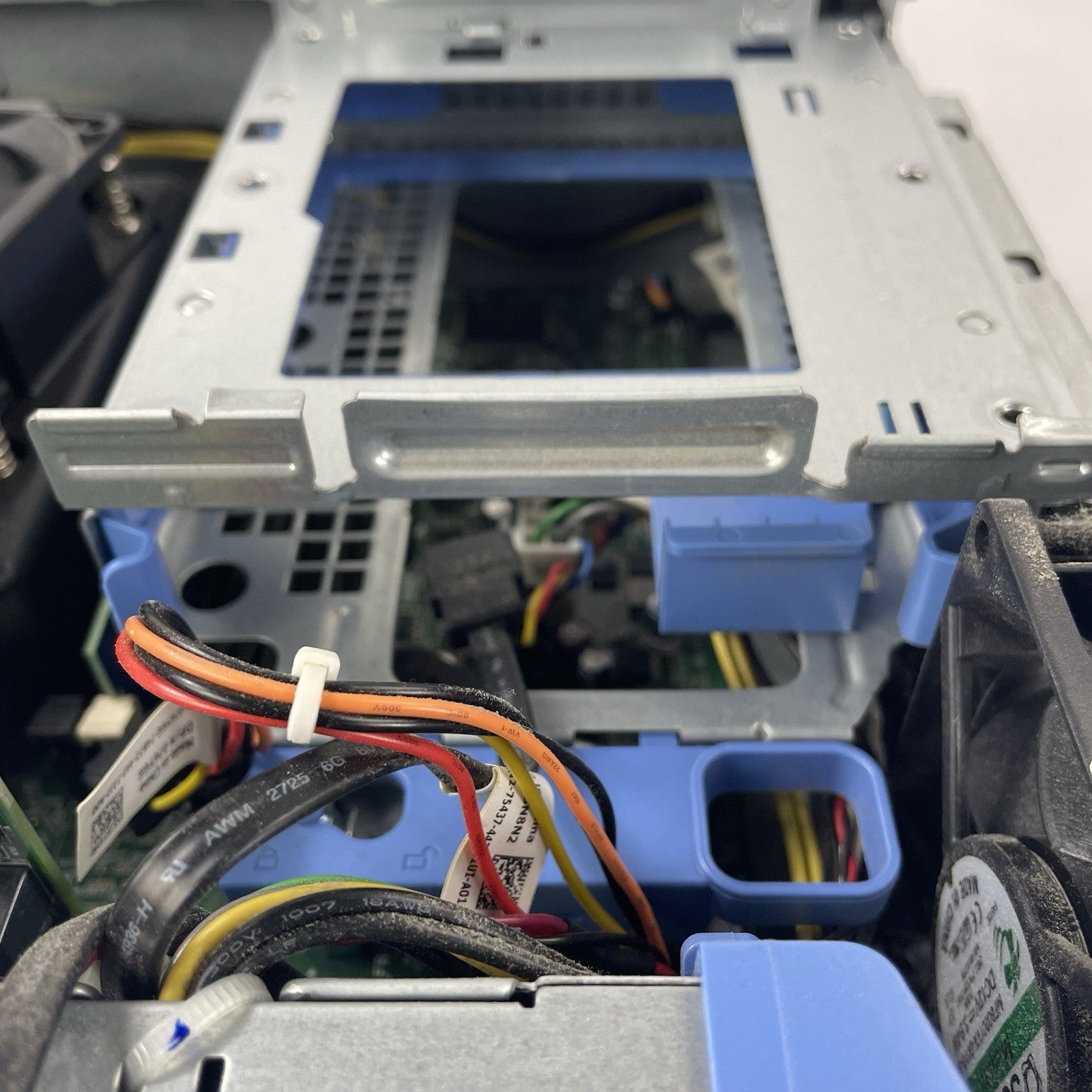 Dell Optiplex 7020 SFF i7-4790 3.60 GHz 4 GB RAM No HDD/OS - Radeon 428B5F11