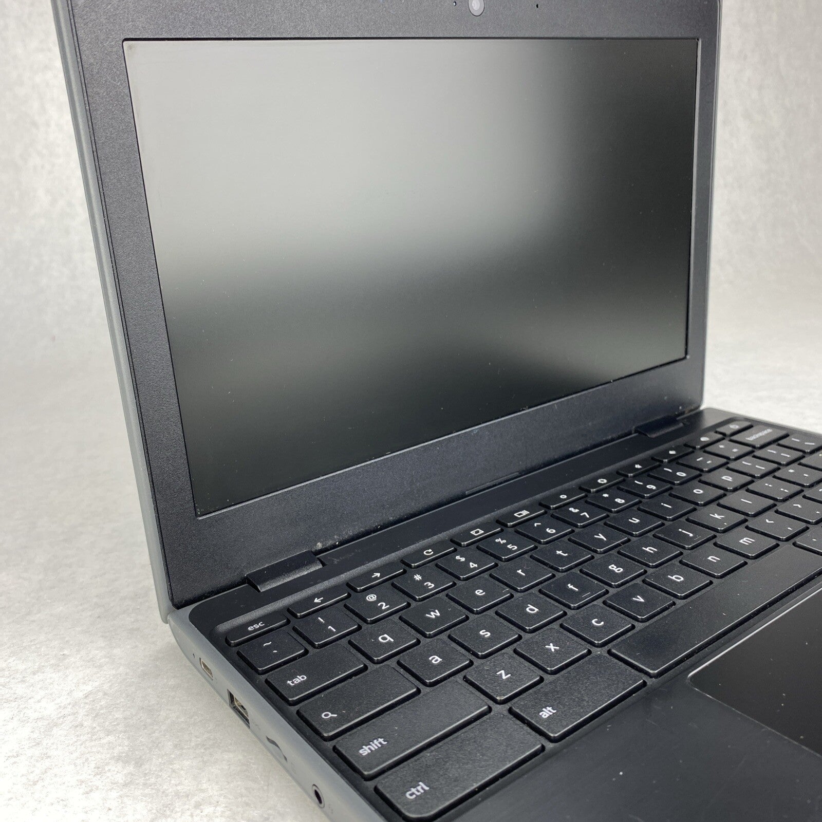Lenovo 100e Chromebook 2nd Gen 82CD 11.6" AMD A4-9120C 1.60GHz 4GB RAM 16GB READ