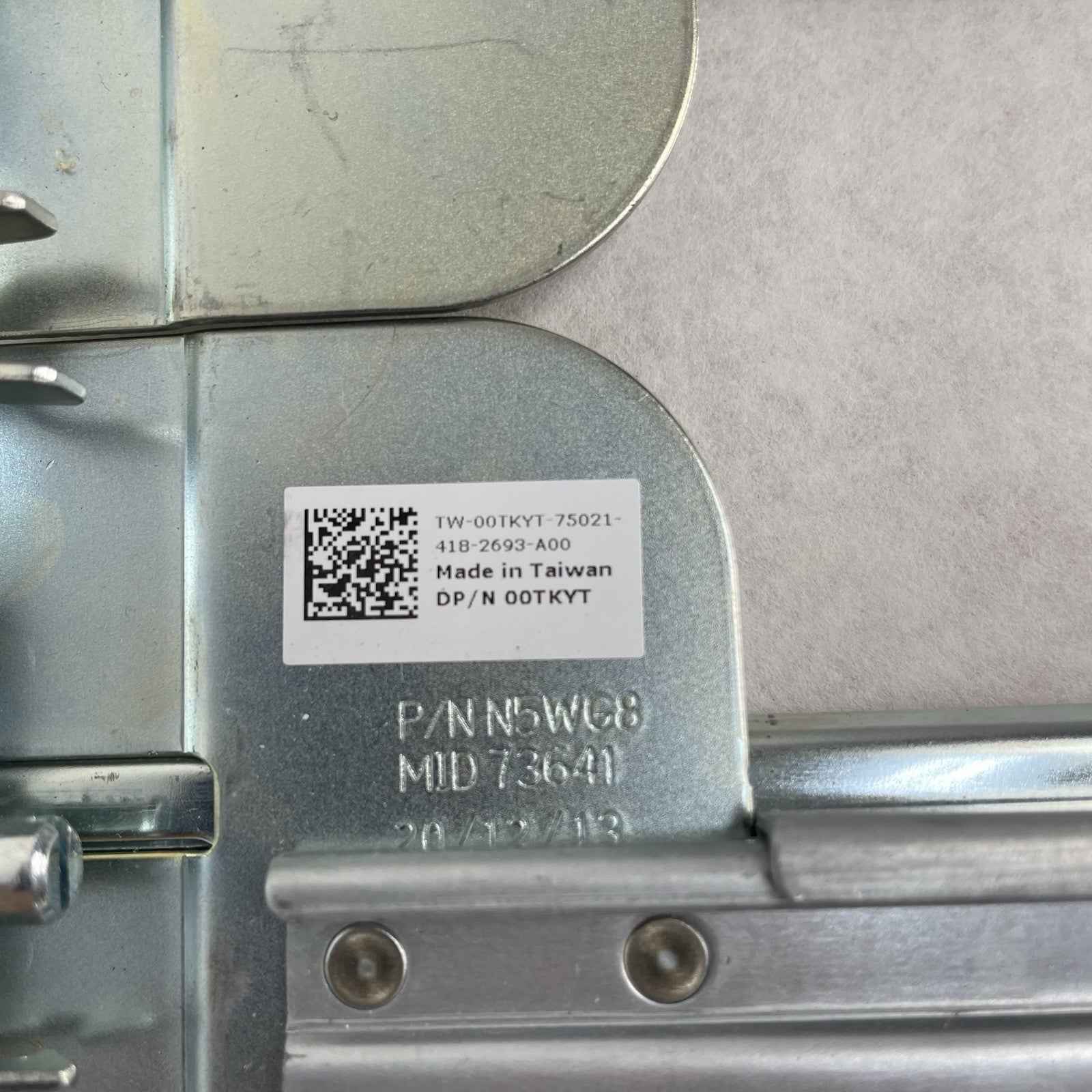 Dell Server Sliding Rail 00TKYT 024V27 L & R