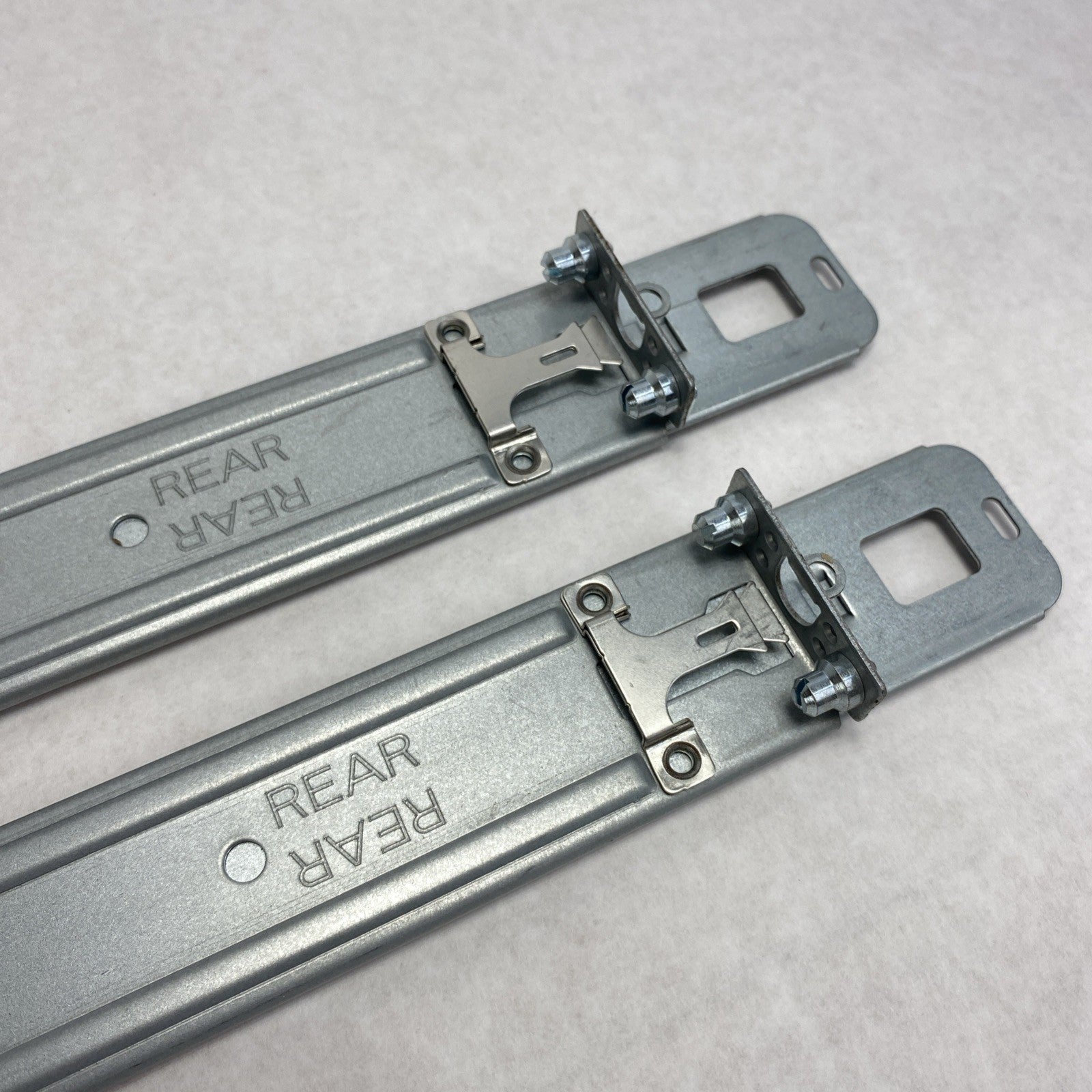 HP 764660-001 / 764654-001 / 764655-001 1U 24" Rail Kit - Left And Right5