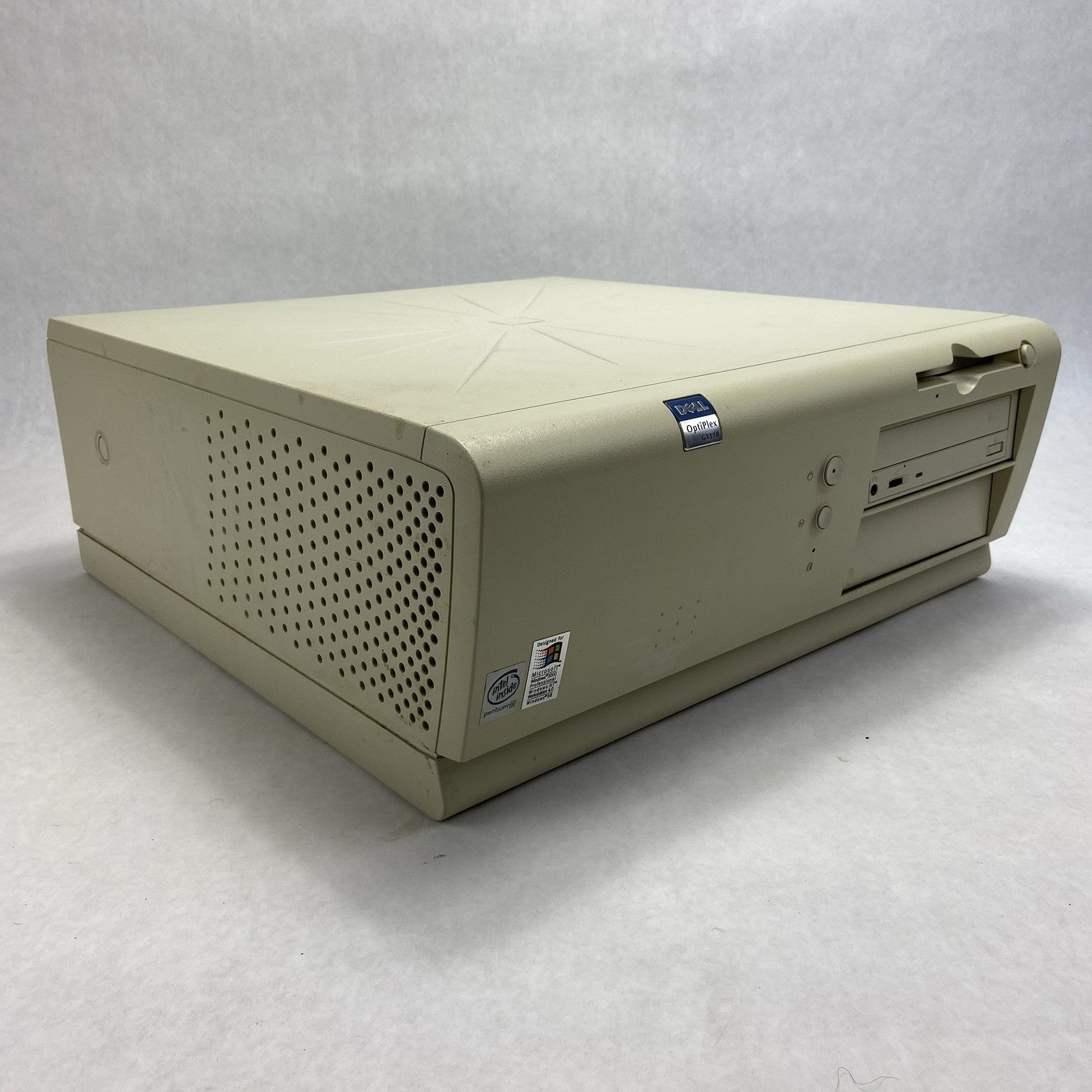 Dell Optiplex GX110 DT Intel Pentium III 866MHz 128MB RAM No HDD No OS0