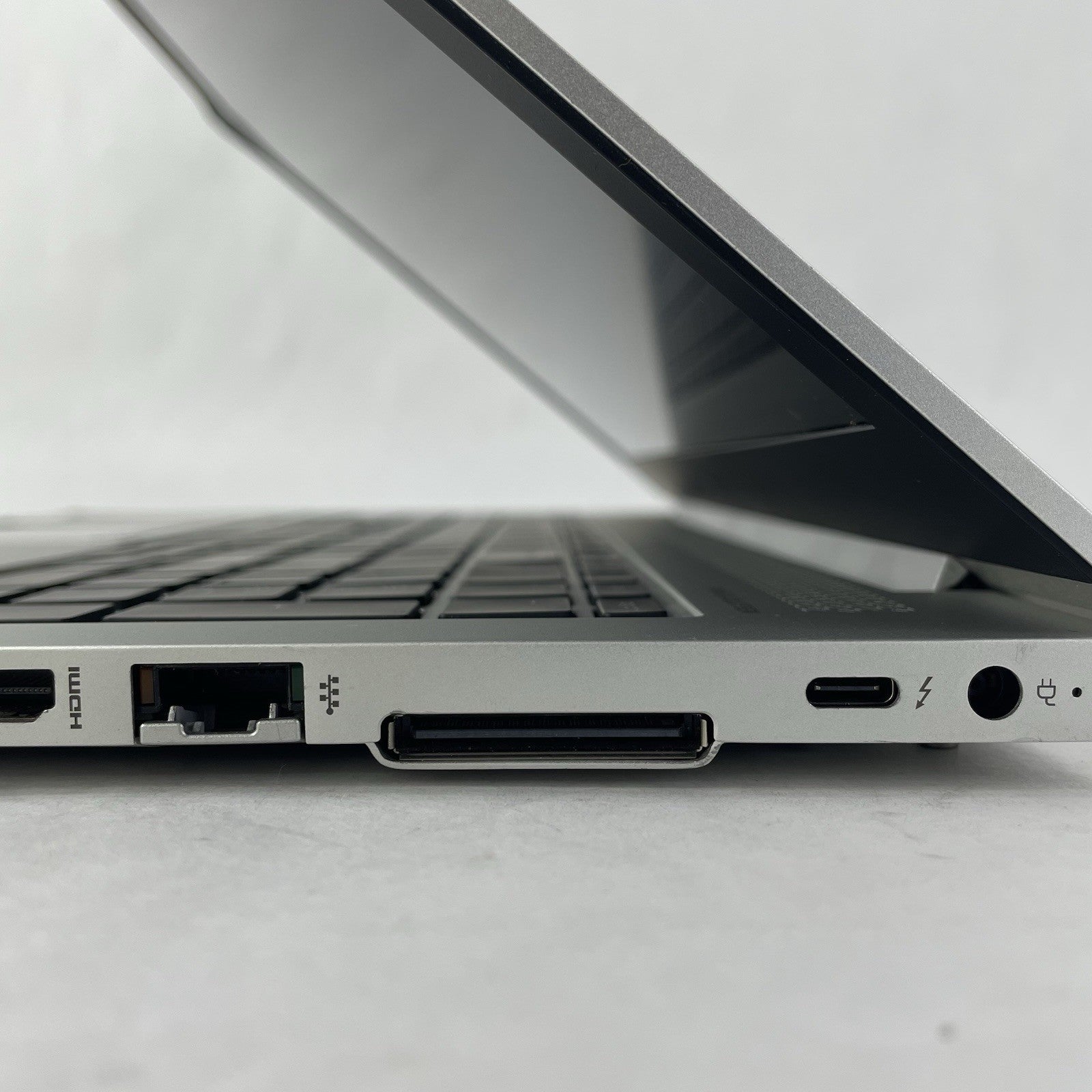 HP EliteBook 850 G6 15.6" i7-8665U 1.90 GHz 8 GB RAM No SSD/OS/AC - Bad Corners5