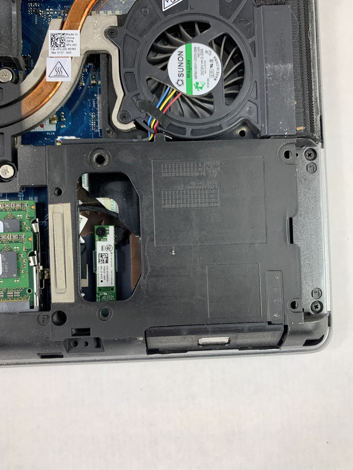 Dell Latitude E6420 14" i3-2330M 2.2 GHz 4 GB Ram No OS No HDD No Batt No AC